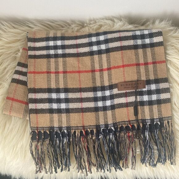 Burberry Reversible cashmere & wool blend scarf- New with Tag - Picture 2 of 9